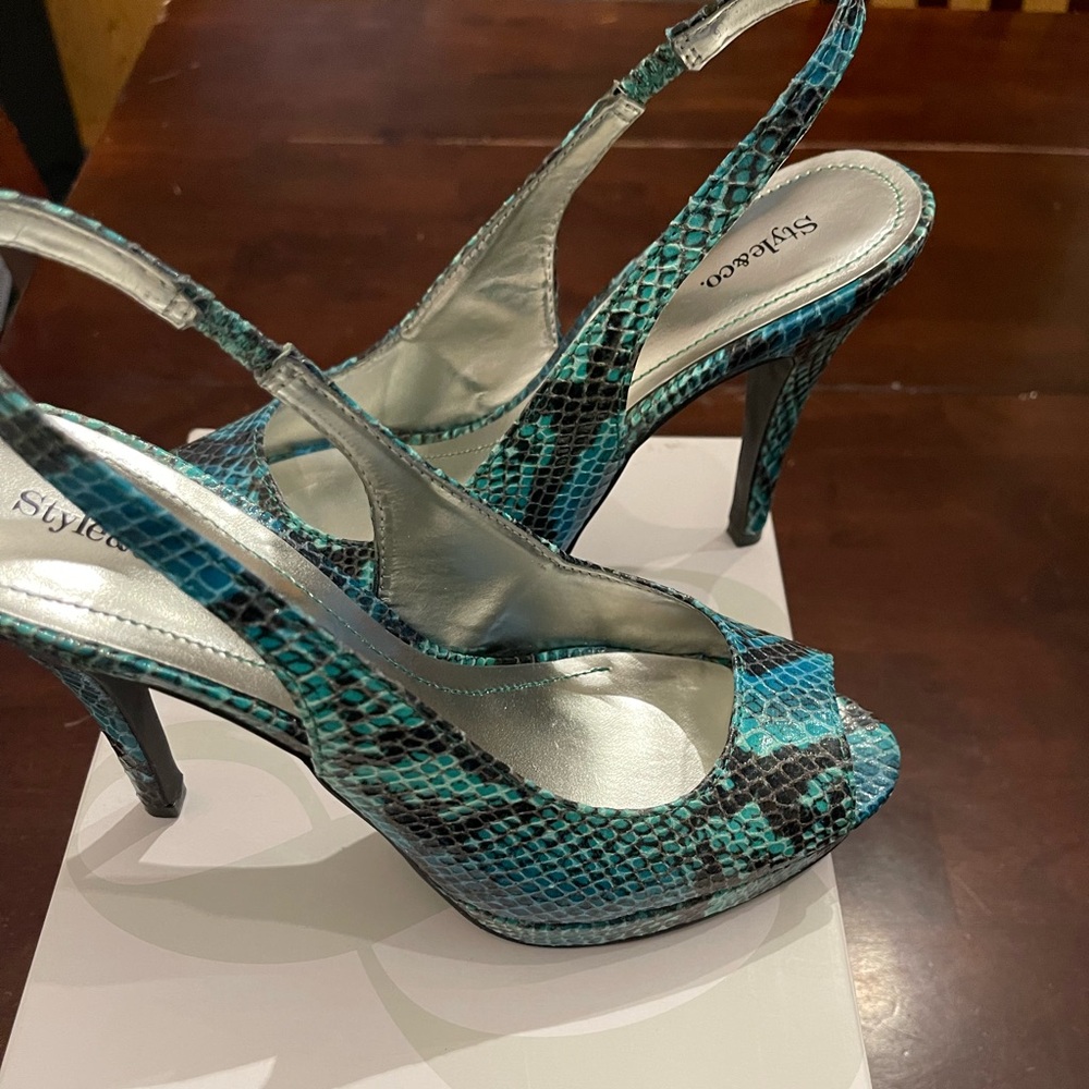 Women’s shoes